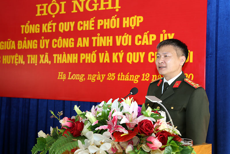 Đồng chí Đại tá Nguyễn Ngọc Lâm, Bí thư Đảng ủy, Giám đốc Công an tỉnh phát biểu tại Hội nghị. 