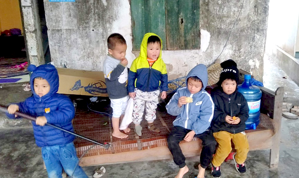 Tỷ lệ chênh lệch trẻ nam/nữ vẫn cao ở vùng nông thôn trên địa bàn tỉnh (trong ảnh: Trẻ em xã Tân Lập, huyện Đầm Hà).