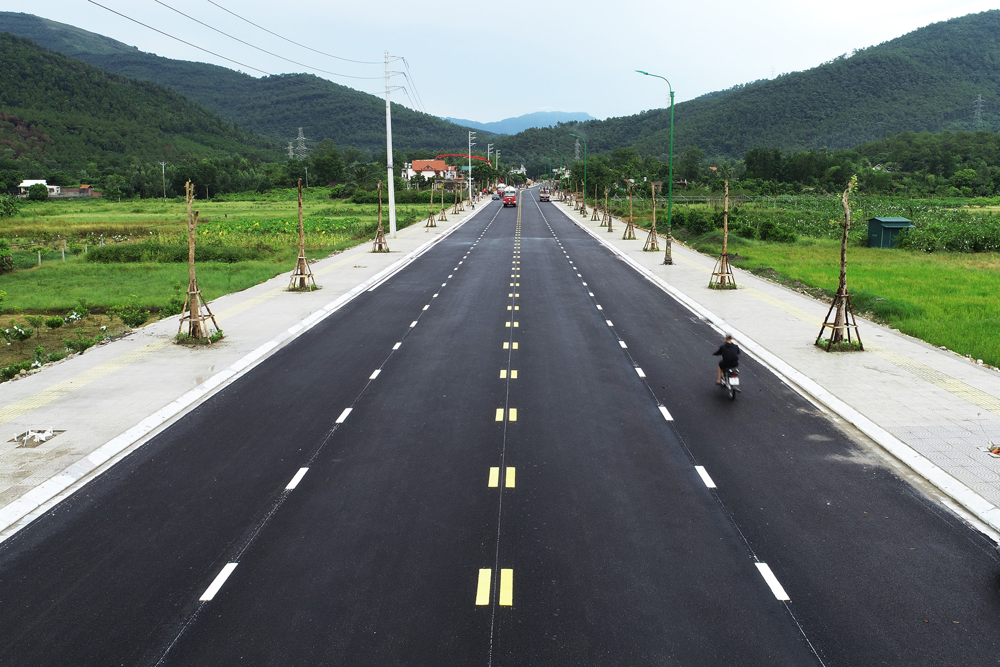 tuyến đường nối QL18 vào Khu di tích Yên Tử (TP Uông Bí) đã hoàn thành