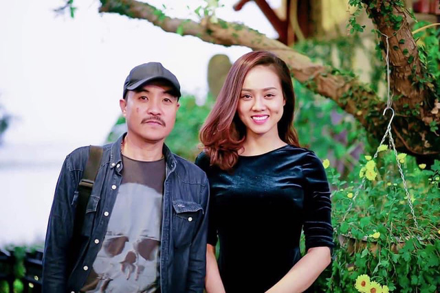 Diễn viên Quốc Quân trong một bức ảnh chụp chung với Ngọc Hà - vợ sắp cưới của NSND Công Lý.