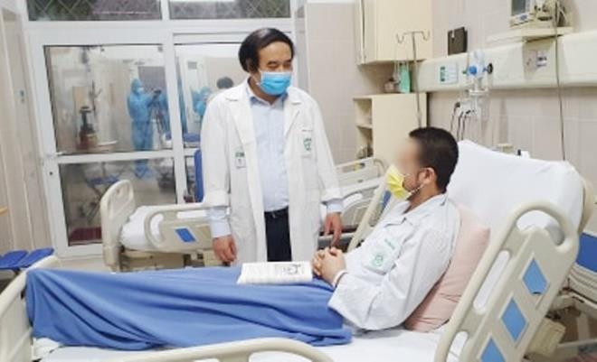 Một bệnh nhân bị đột quỵ đang điều trị tại Bệnh viện Bạch Mai.