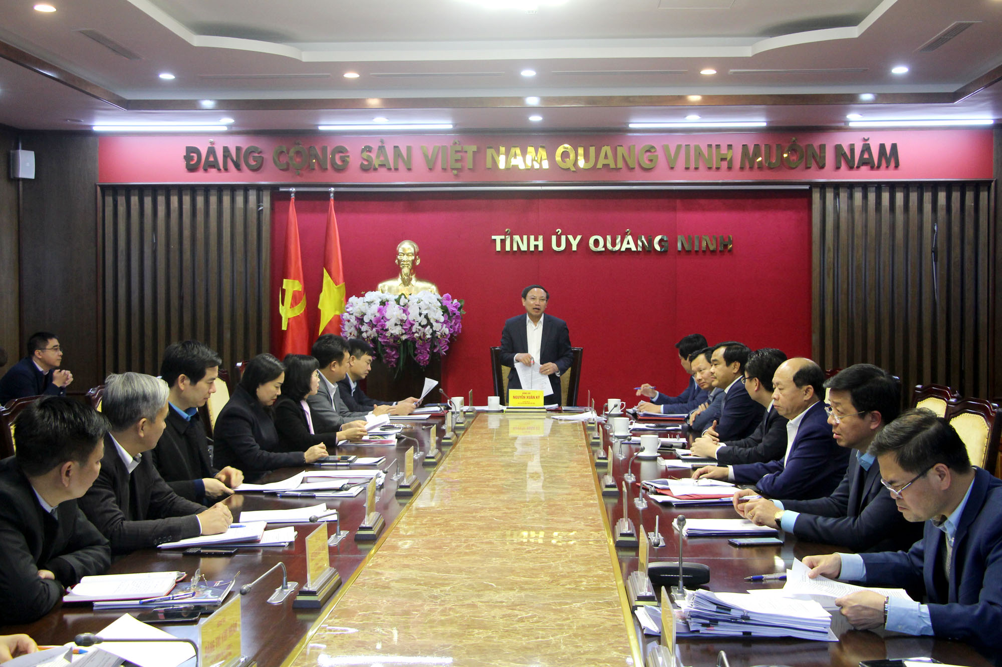 Đồng chí Nguyễn Xuân Ký, Bí thư Tỉnh ủy, Chủ tịch HĐND tỉnh kết luận hội nghị.