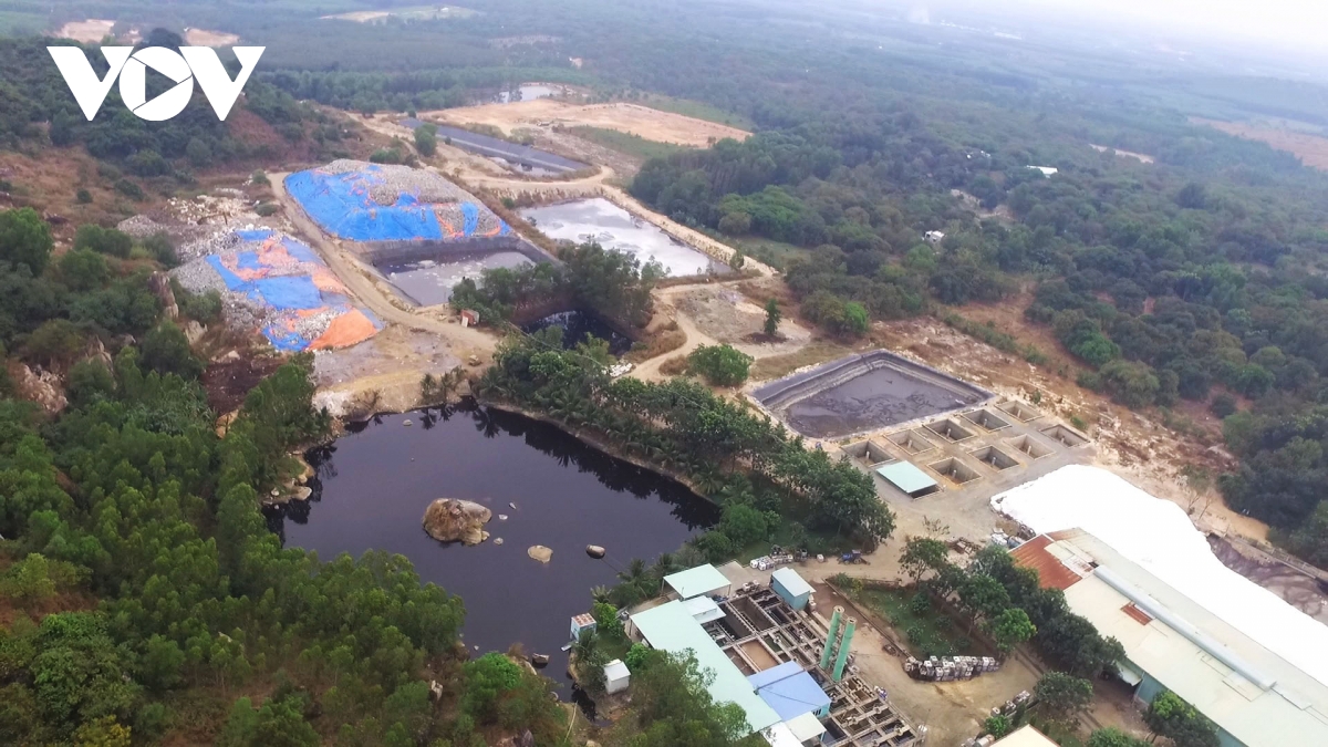 Tổng quan nhìn từ trên cao nhà máy xử lý chất thải của Công ty TNHH Cù Lao Xanh.