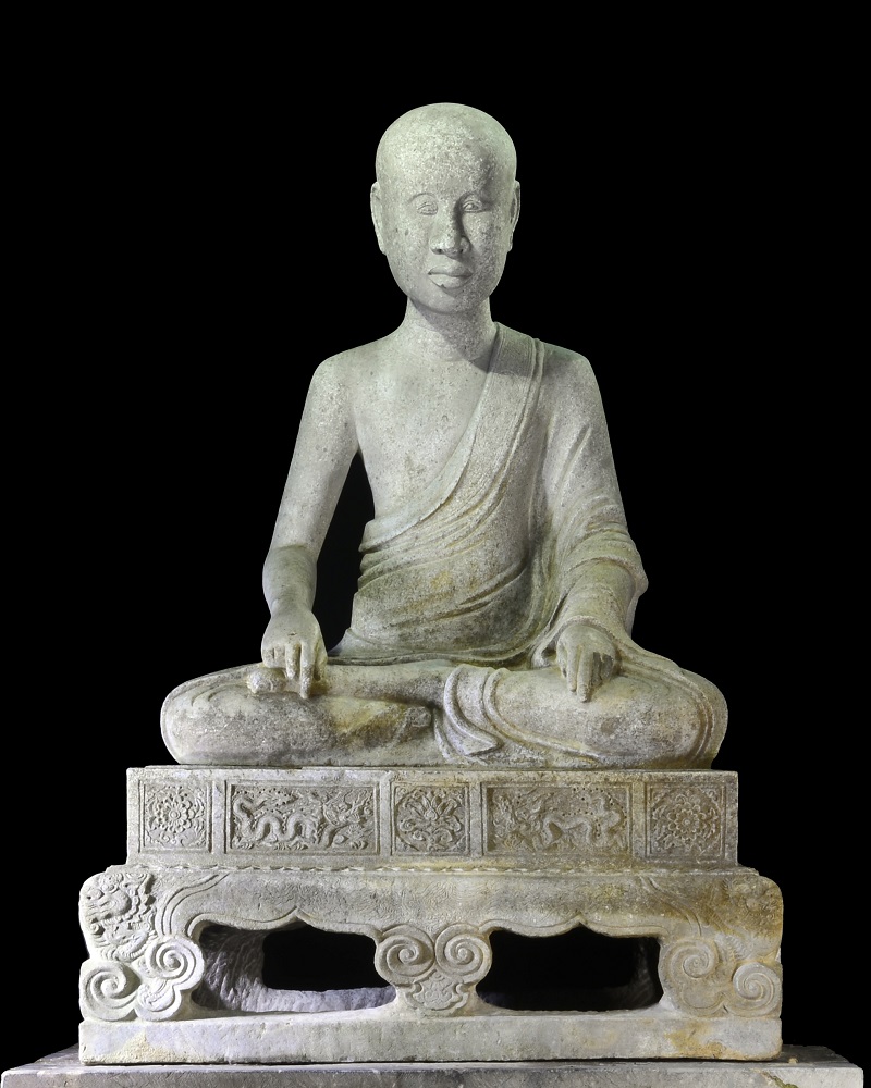 Tượng Phật Hoàng Trần Nhân Tông tại Tháp Tổ - Yên Tử