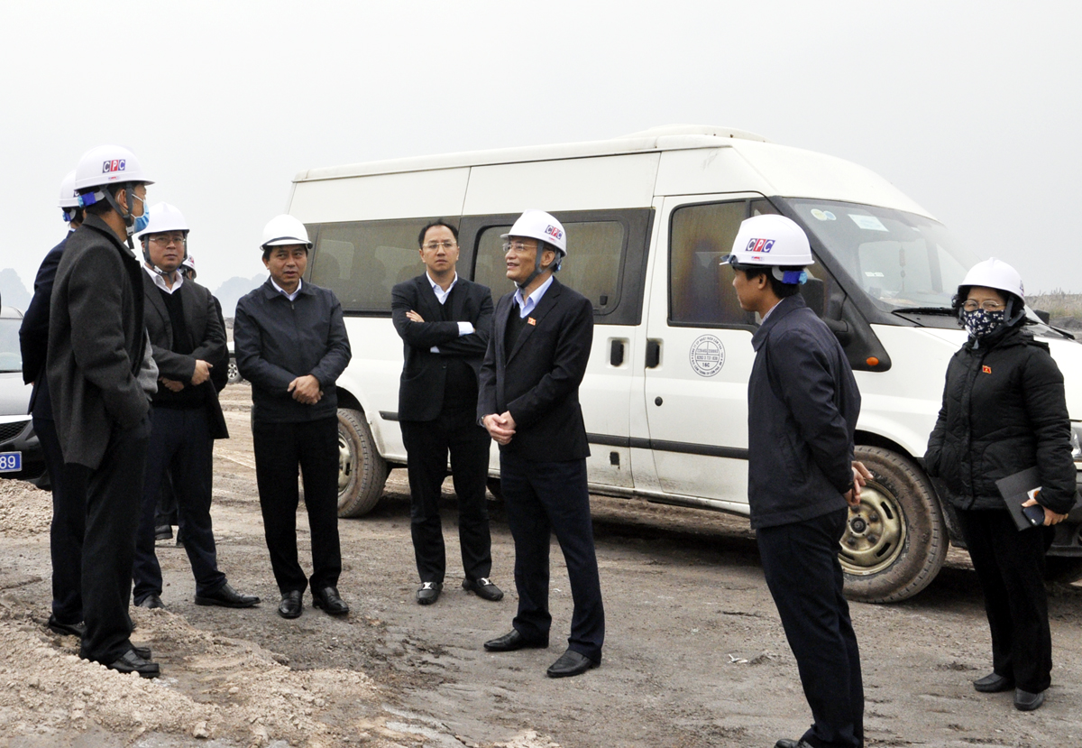 Đoàn giám sát tại Công ty CP Nhiệt điện Cẩm Phả- TKV.