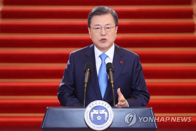 Tổng thống Hàn Quốc Moon Jae In trong thông điệp đầu năm mới tại Nhà Xanh (Cheong Wa Dae) ở Seoul ngày 11/1 - Ảnh: Yonhap