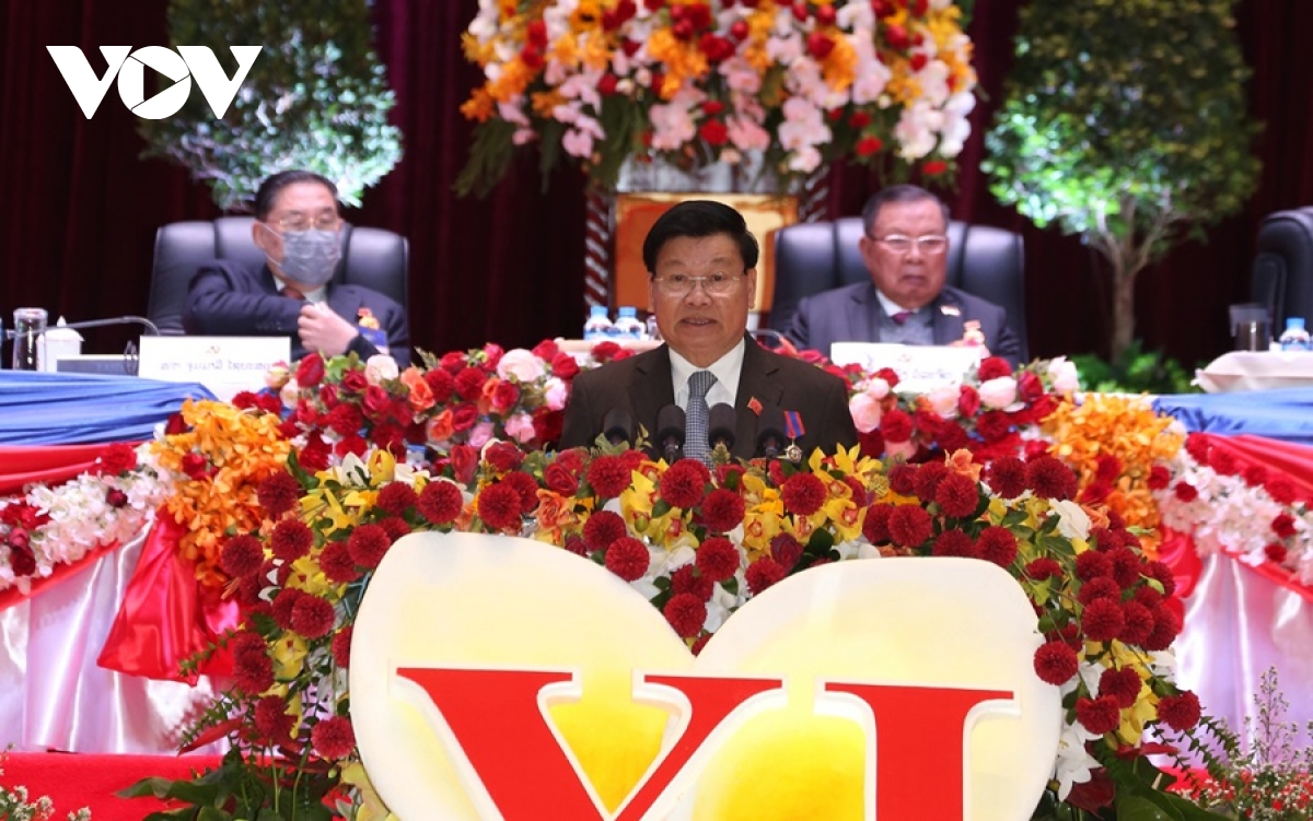 Thủ tướng Lào Thongloun Sisoulith báo cáo Kế hoạch phát triển kinh tế xã hội 5 năm (2021-2025).