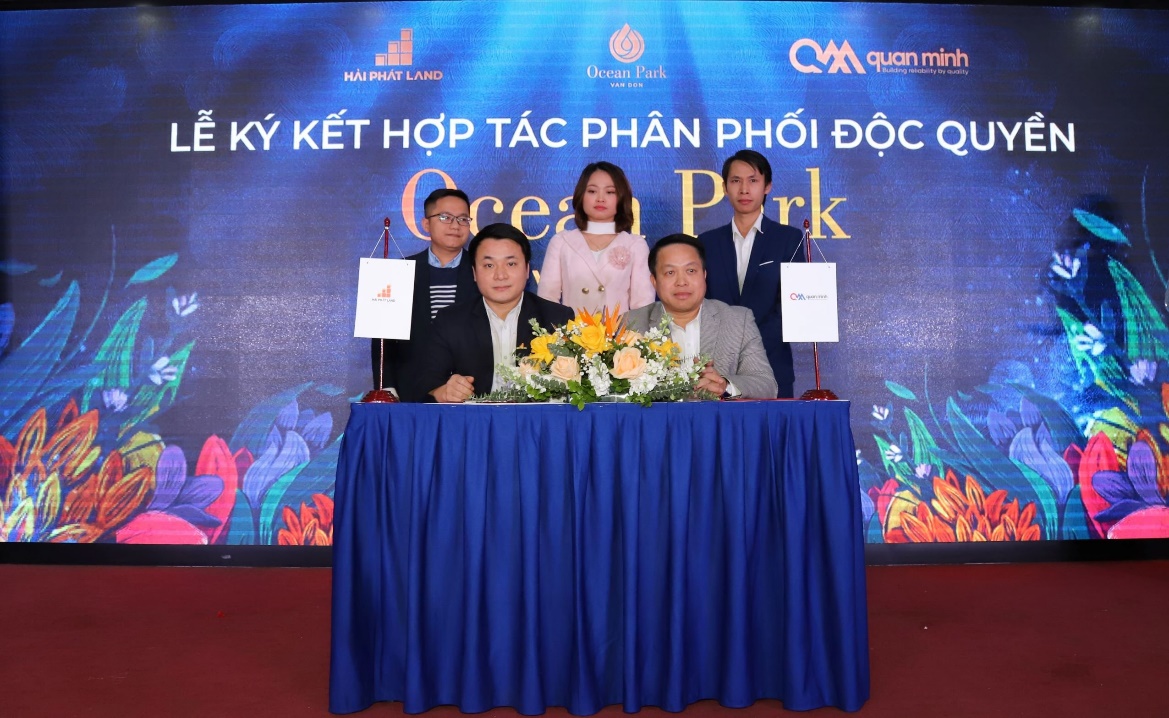 Lễ ký kết hợp tác phân phối độc quyền dự án Khu Đô thị Ocean Park Vân Đồn giữa Hải Phát Land và Công ty TNHH Quan Minh.