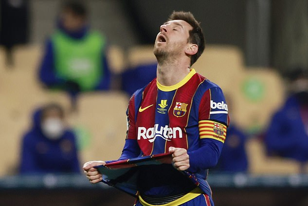Messi và Barca để thua Bilbao 2-3 sau 120 phút trận chung kết. Ảnh: Reuters.