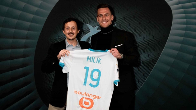  Arkadiusz Milik đã gia nhập Marseille.