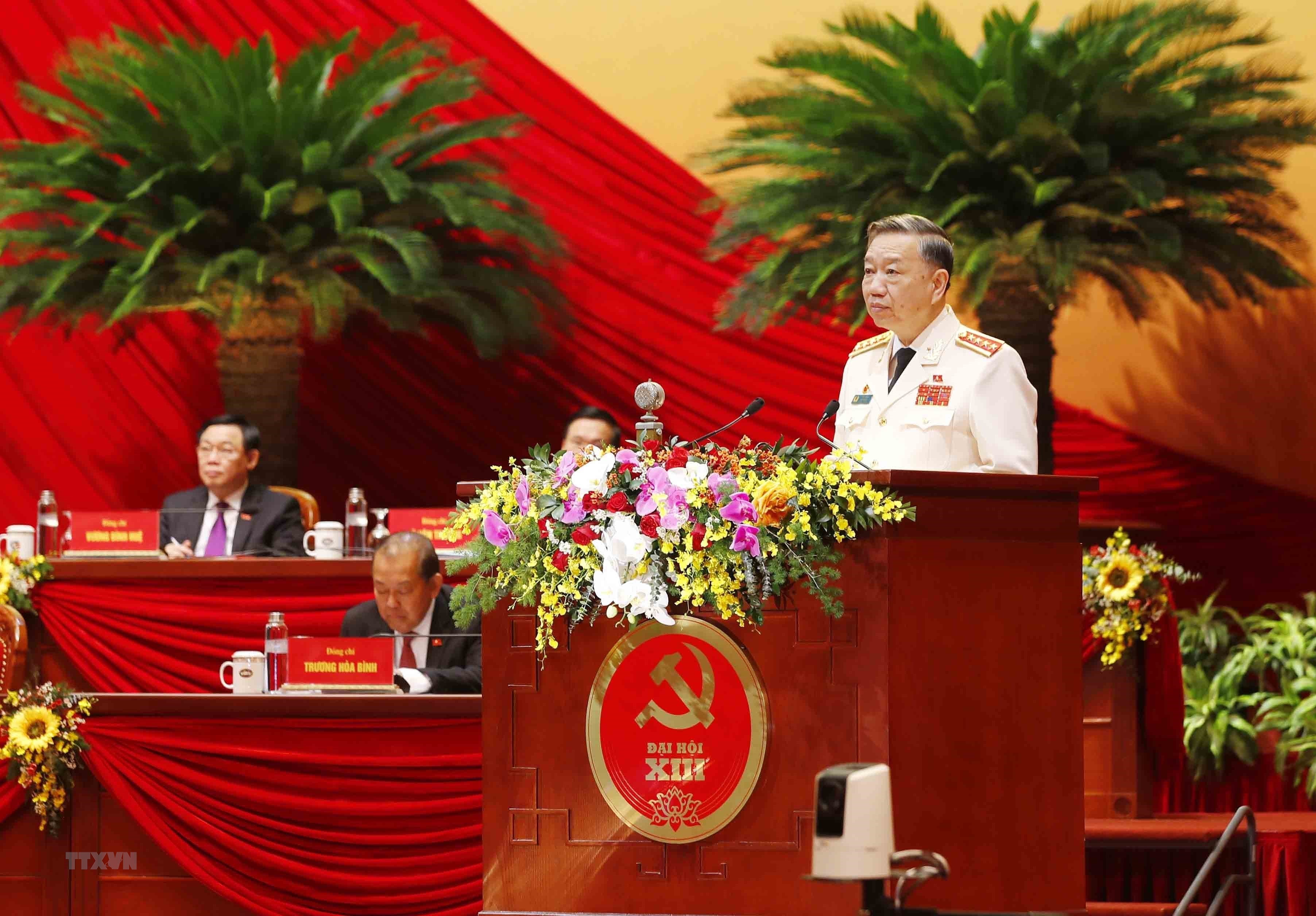 Bộ trưởng Bộ Công an Tô Lâm, Ủy viên Bộ Chính trị, Bí thư Đảng ủy Công an Trung ương đã phát biểu về vấn về đổi mới toàn diện, xây dựng lực lượng Công an nhân dân
