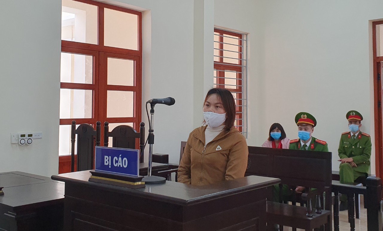 Bị cáo Hoàng Thị Nòi tại phiên xét xử