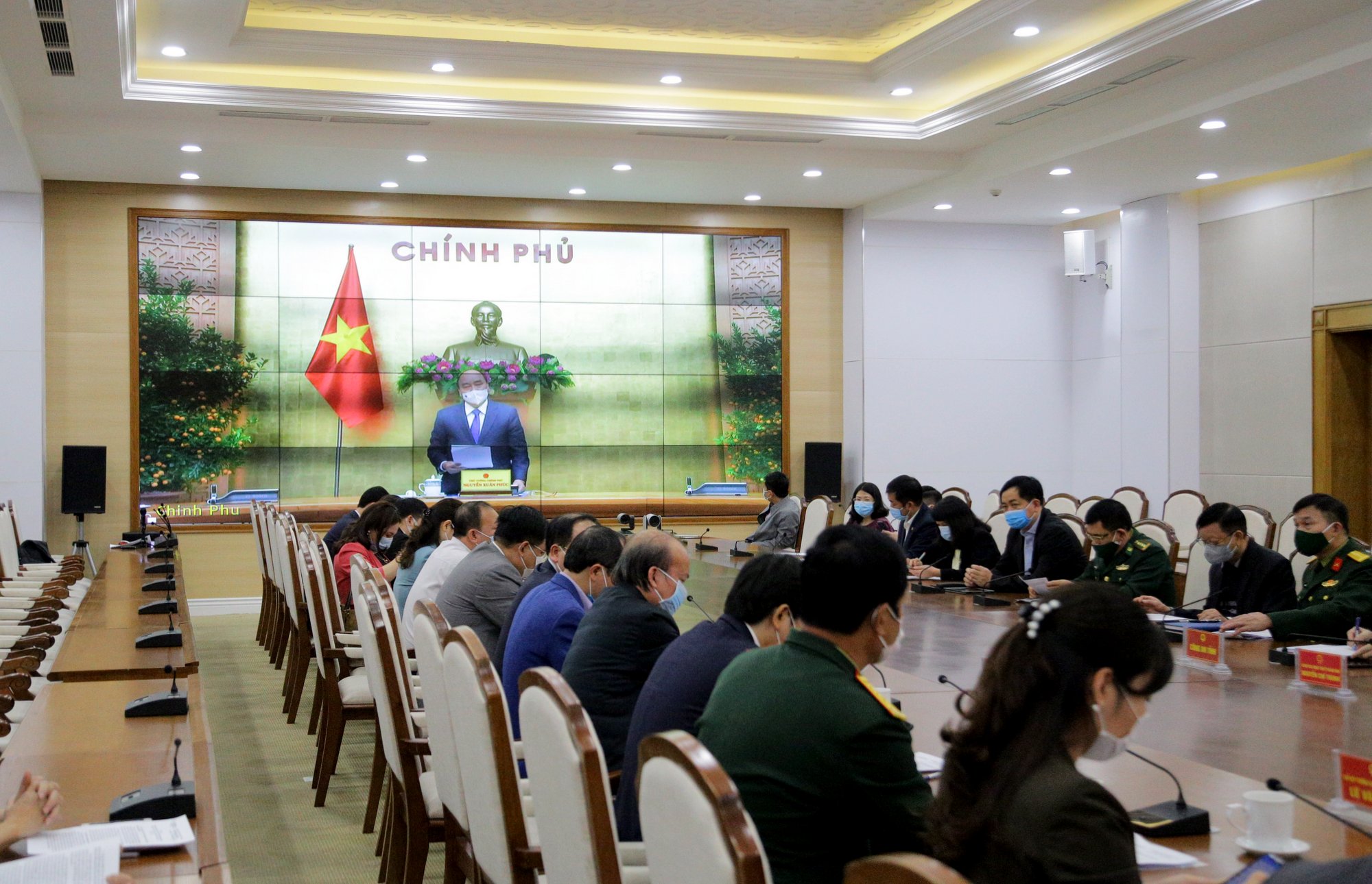 Thủ tướng Chính phủ Nguyễn Xuân Phúc phát biểu kết luận cuộc họp.