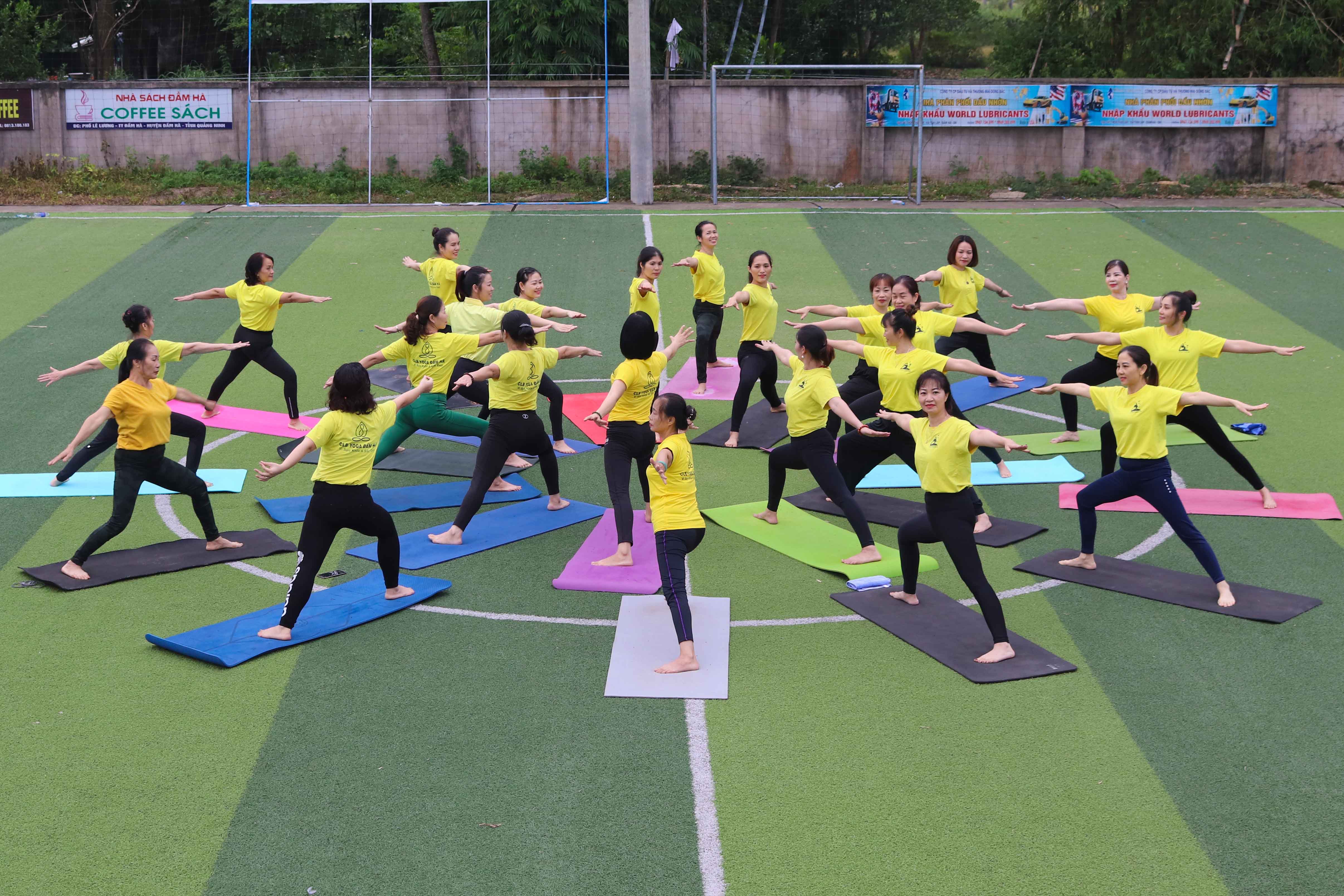 Phong trào văn hóa văn nghệ, thể dục thể thao được các cấp hội phụ nữ huyện Đầm Hà hưởng ứng sôi nổi.
