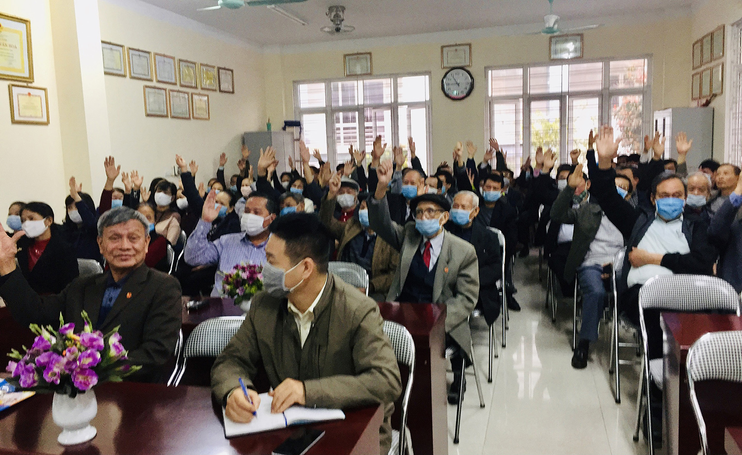 Ban công tác mặt trận khu phố 8, phường Hồng Hải tổ chức hội nghị giới thiệu người ứng cử đại biểu HĐND cấp xã nhiệm kỳ 2021 - 2026