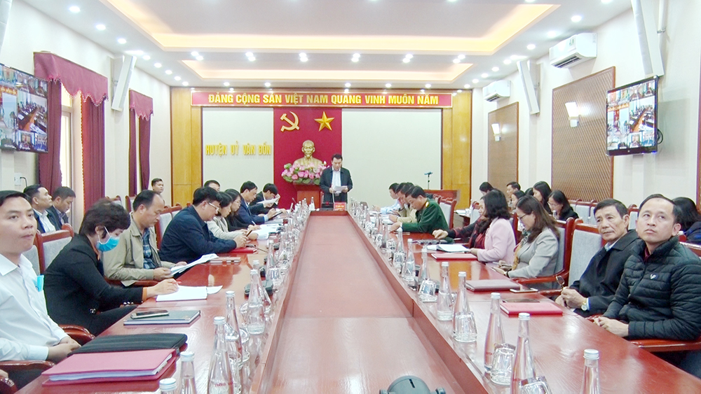 Huyện ủy Vân Đồn quán triệt công tác bầu cử ĐBQH và HĐND các cấp nhiệm kỳ 2021-2026, ngày 26/1/2021.