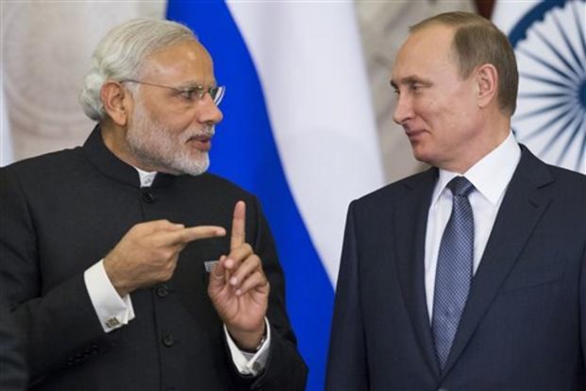 Thủ tướng Ấn Độ Narendra Modi (phải) và Tổng thống Nga Putin. Ảnh: India TV.