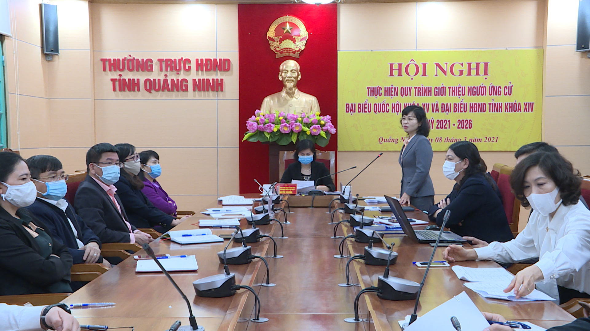 Đồng chí Trịnh Thị Minh Thanh, Ủy viên Ban thường vụ tỉnh ủy, Phó Chủ tịch Thường trực HĐND tỉnh dự và chỉ đạo hội nghị