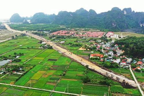 BĐS khu vực Khe Cá, Hà Phong đang thu hút giới đầu tư nhờ thanh khoản cao.