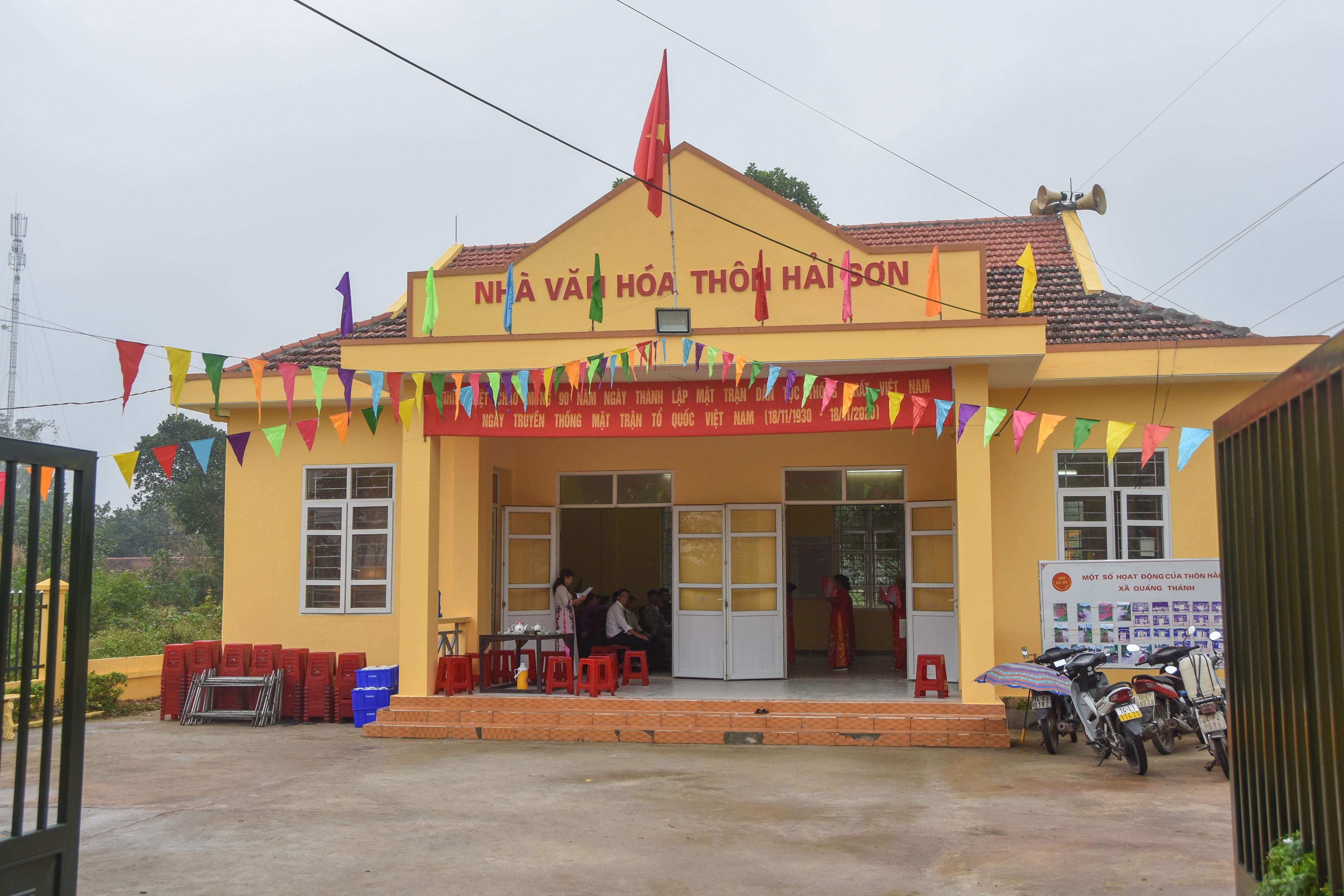 Nhân dân thôn Hải Sơn (xã Quảng Thành, huyện Hải Hà) tổ chức Ngày hội đại đoàn kết toàn dân năm 2020 tại nhà văn hóa thôn.