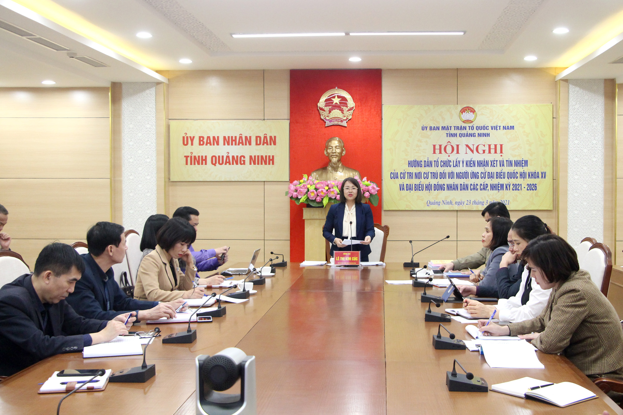 Đồng chí Lê Thị Kim Cúc, Phó Chủ tịch Thường trực Ủy ban MTTQ tỉnh chủ trì hội nghị.