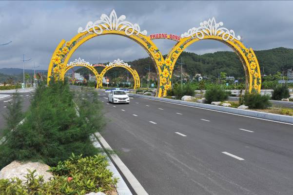 Đường 58m là tuyến đường trọng điểm trong quy hoạch phát triển của Vân Đồn.