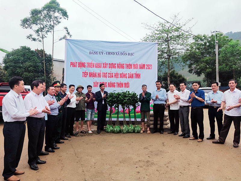 Hội Nông dân tỉnh trao hỗ trợ kinh phí, thiết bị, cây giống hỗ trợ xã Đồn Đạc (Ba Chẽ) xây dựng Nông thôn mới