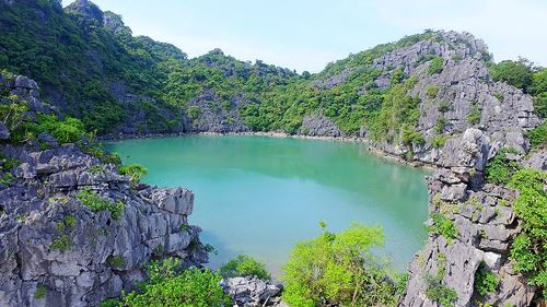 Bai Tu Long National Park