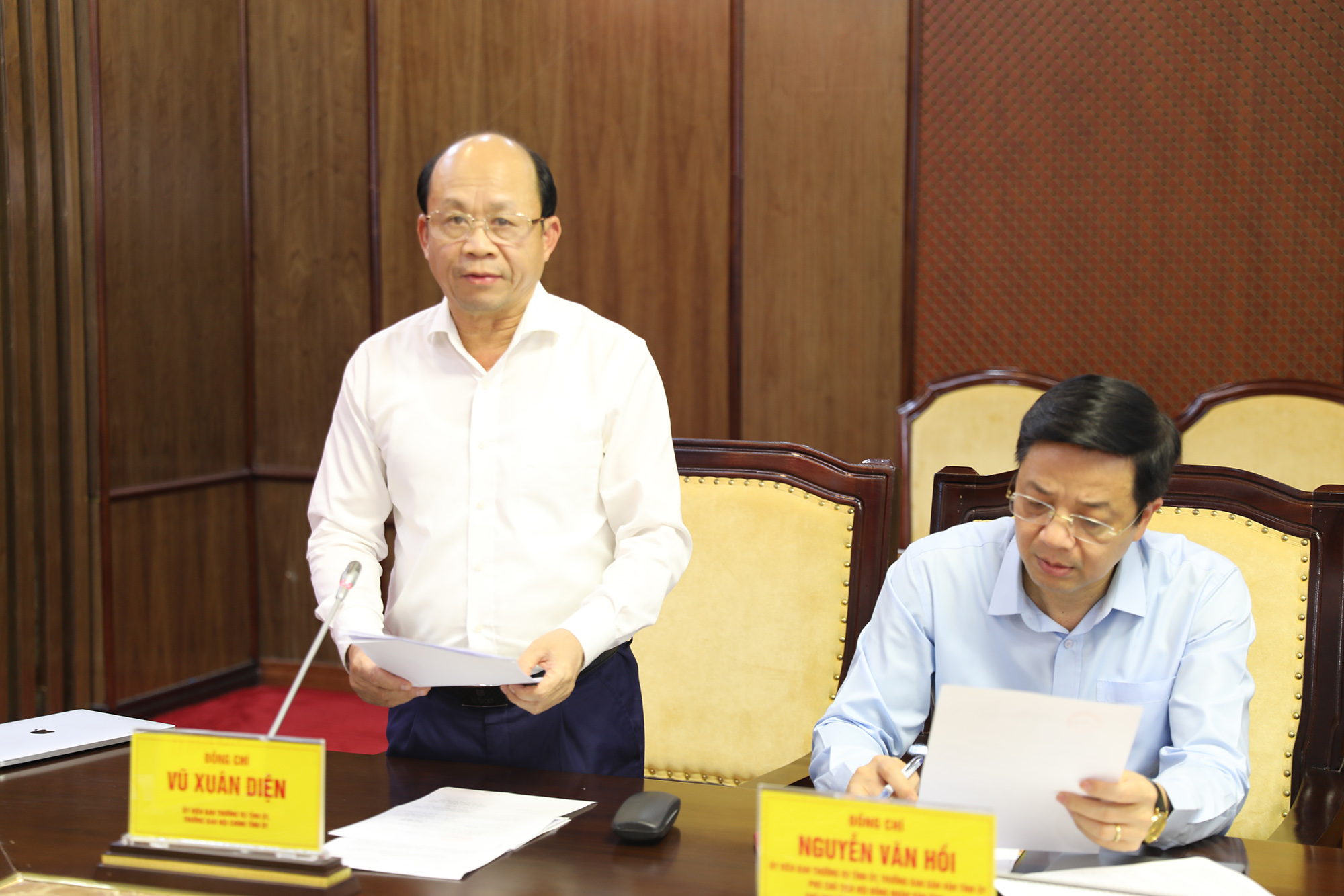 Đồng chí Vũ Xuân Diện, Trường Ban Nội chính Tỉnh ủy báo cáo công tác nội chính thời gian qua