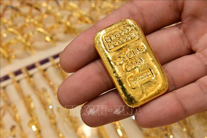 Vàng được bày bán tại một cửa hàng vàng ở Dubai, Các tiểu vương quốc A rập thống nhất. Ảnh: AFP/TTXVN