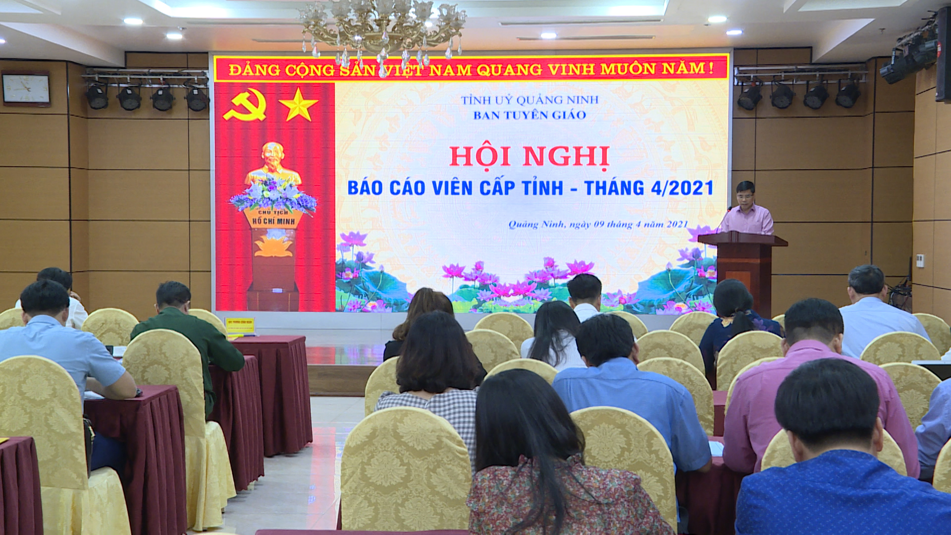Đồng chí Trương Công Ngàn - Phó trưởng ban Tuyên giáo Tỉnh ủy định hướng công tác thông tin, tuyên truyền.