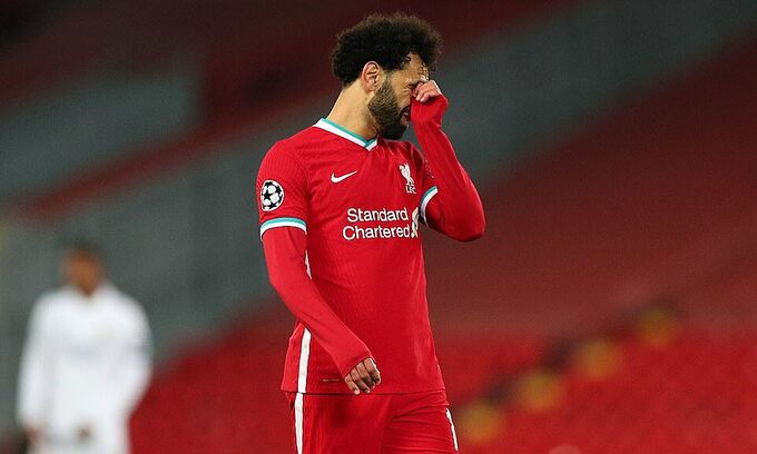 Vắng Ramos, nhưng Salah cũng không thể ghi bàn ở lượt về, khiến Liverpool trắng tay mùa này. Ảnh: Reuters