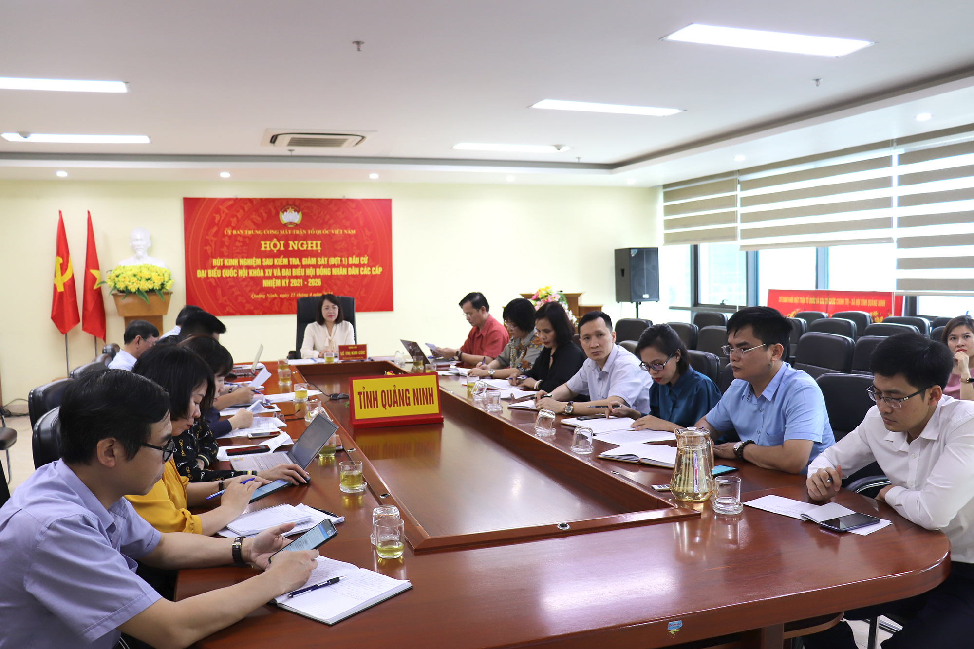 Các thành viên MTTQ Việt Nam Quảng Ninh dự hội nghị. 