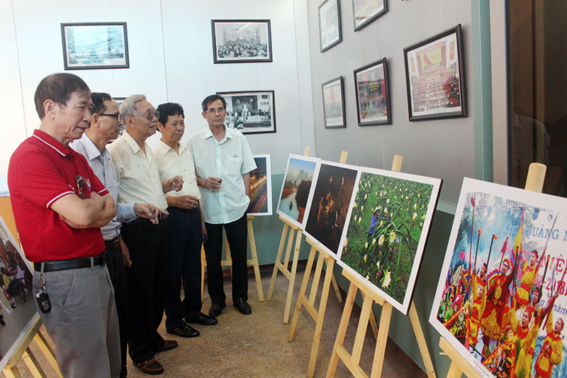 Thị xã Quảng Yên triển lãm hình ảnh Bảo vật Quốc gia và triển lãm ảnh thời sự, nghệ thuật năm 2021. 