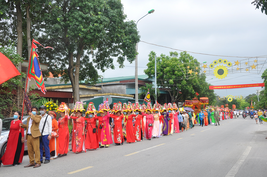 Đoàn rước tạo thành