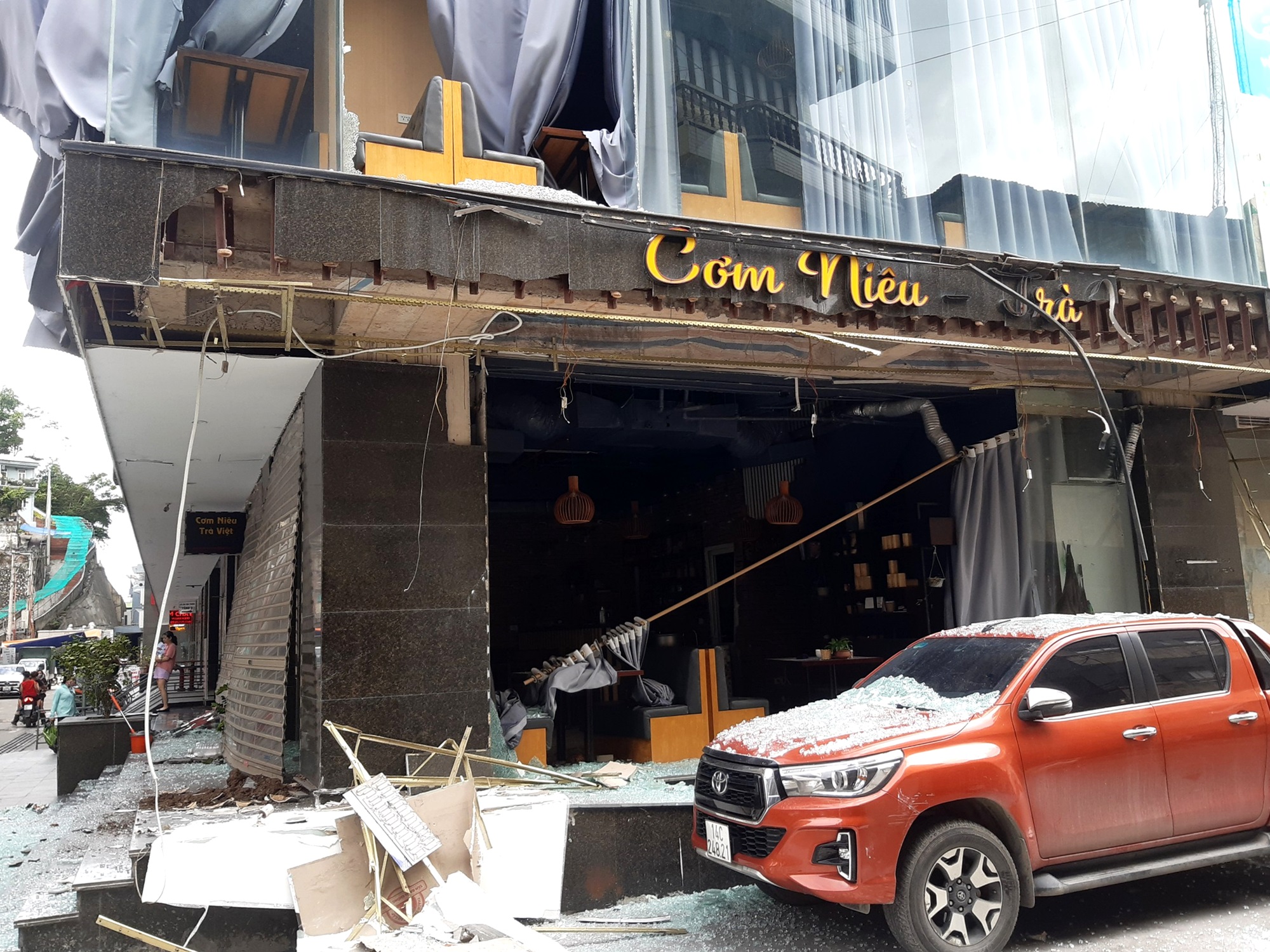 Hiện trường nơi xảy ra vụ nổ.