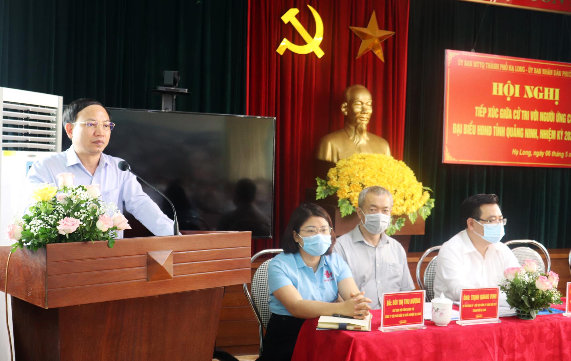Ủy viên BCH Trung ương Đảng, Bí thư Tỉnh ủy, Chủ tịch HĐND tỉnh Nguyễn Xuân Ký phát biểu tại hội nghị.
