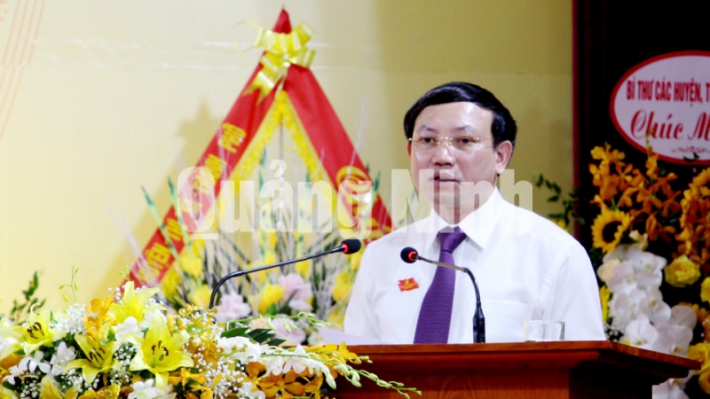 Đồng chí Nguyễn Xuân Ký, Bí thư Tỉnh ủy, Chủ tịch HĐND tỉnh, phát biểu khai mạc đại hội (7-2020). Ảnh: Thu Chung