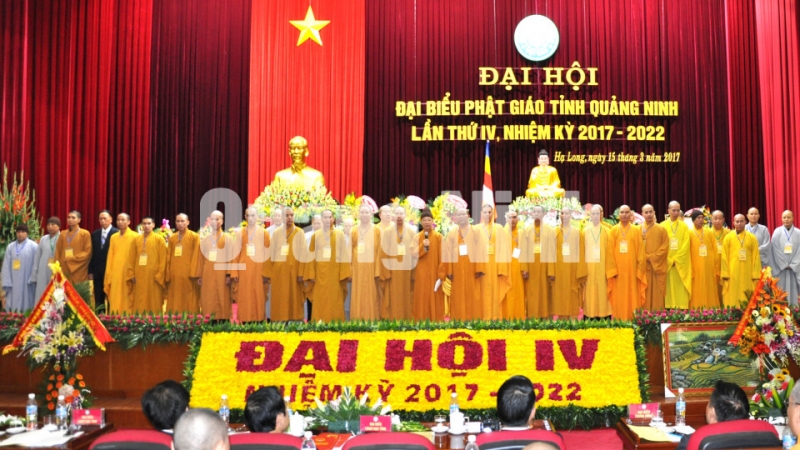 Ban Trị sự Giáo hội Phật giáo Quảng Ninh nhiệm kỳ mới ra mắt nhận nhiệm vụ.