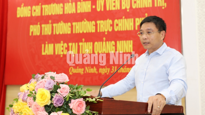 Chủ tịch UBND tỉnh Nguyễn Văn Thắng phát biểu tại buổi làm việc (8-2020). Ảnh: Đỗ Phương