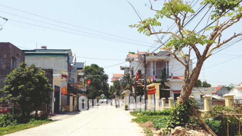 Diện mạo NTM ở nhiều xã trên địa bàn thành phố đã tiến gần đến diện mạo đô thị. Ảnh chụp tại xã Hải Xuân, TP Móng Cái (4-2015). Ảnh: Phương Thúy