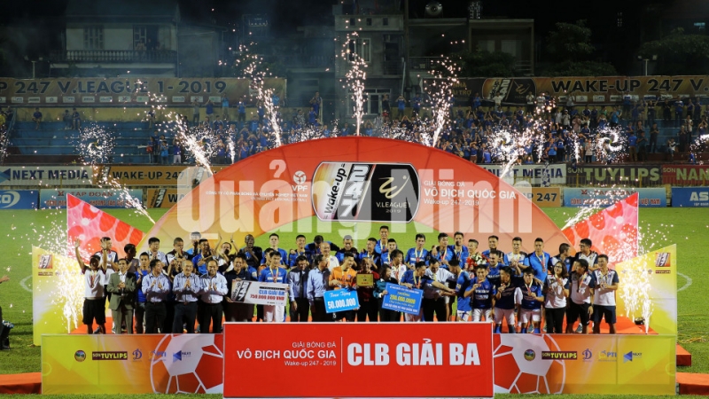 CLB Than Quảng Ninh là đội đoạt huy chương đồng V-League 2019 (12-2019). Ảnh: Hùng Sơn