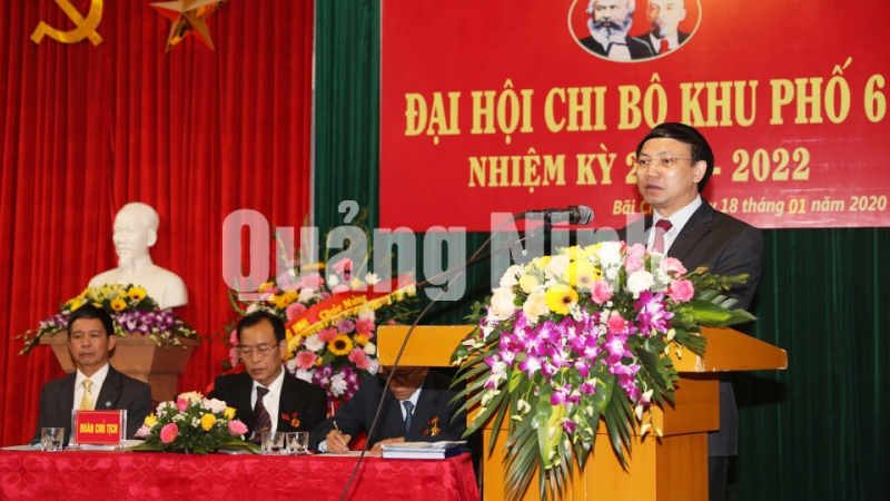 Bí thư Tỉnh ủy Nguyễn Xuân Ký phát biểu chúc mừng tại đại hội (1-2020). Ảnh: Đỗ Phương