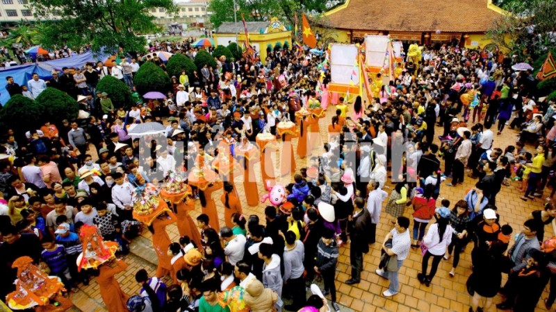 Lễ hội Tiên Công (2-2017). Ảnh: Phạm Học