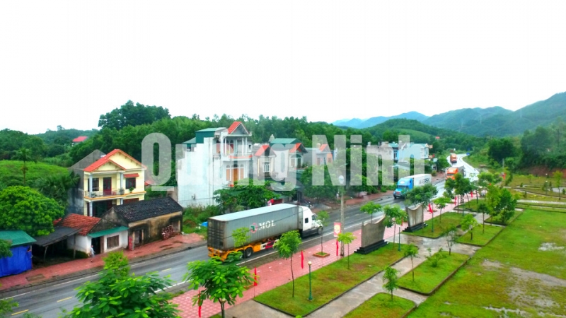 Quốc lộ 18C đi qua huyện Tiên Yên (7-2019). Ảnh: Đỗ Giang
