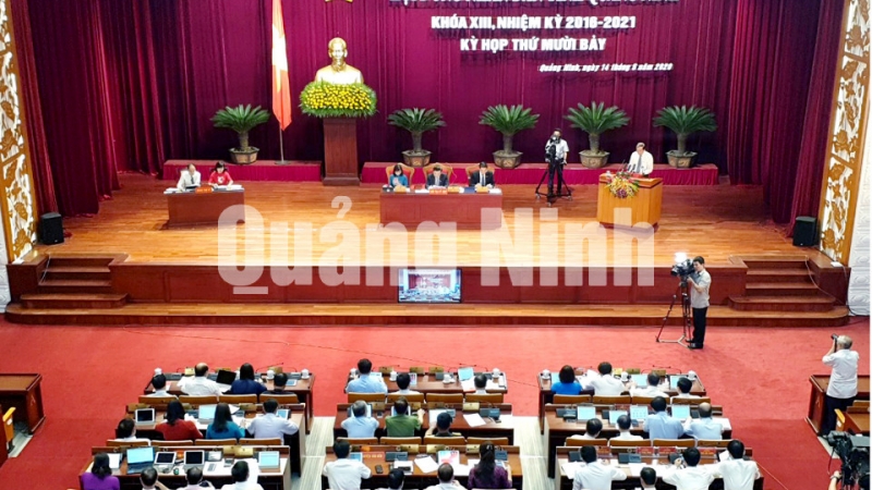 Quang cảnh Kỳ họp thứ 17, HĐND tỉnh (5-2020). Ảnh: Thu Chung