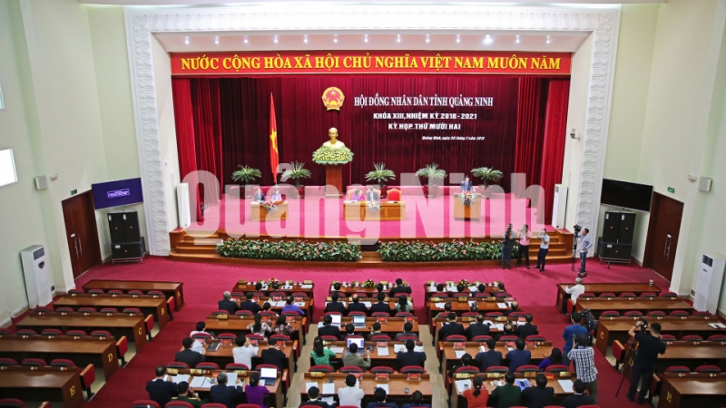 Quang cảnh Kỳ họp thứ 12, HĐND tỉnh khóa XIII (7-2019).