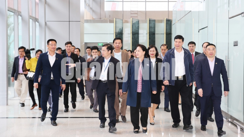 Chủ tịch Quốc hội Nguyễn Thị Kim Ngân thăm Cảng hàng không quốc tế Vân Đồn (17-2-2019). Ảnh Đỗ Phương
