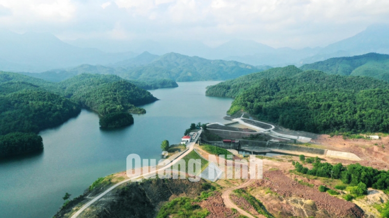 Công trình hồ chứa nước Đầm Hà Động (8-2020). Ảnh: Hùng Sơn