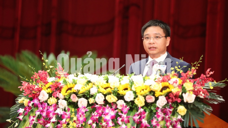 Đồng chí Nguyễn Văn Thắng, Phó Bí thư Tỉnh ủy, Chủ tịch UBND tỉnh, phát biểu tại kỳ họp (7-2020). Ảnh: Đỗ Phương